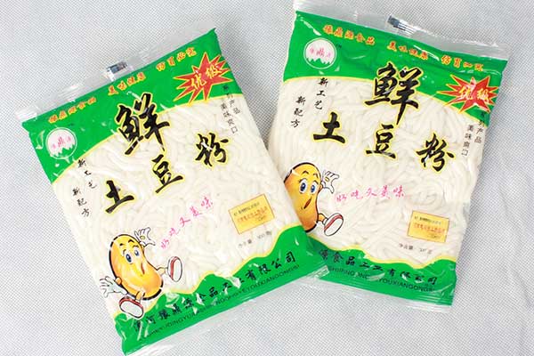 土豆粉真空機可以采用塑料複合膜、塑料鋁箔複合膜等材質為包裝材料